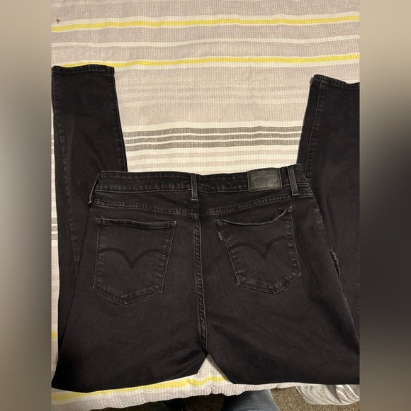 NWOT Levi’s 711 Skinny Women’s Black 32 Jeans - Picture 6 of 7
